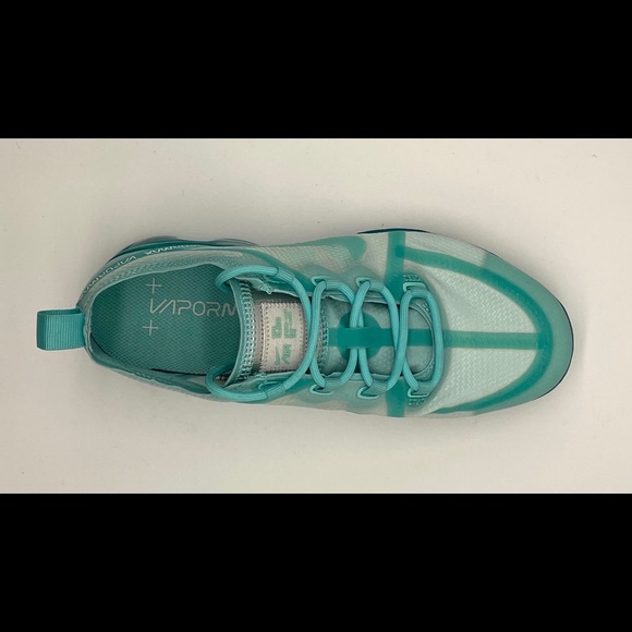 Green Women’s Nike Airvapor Max - Picture 2 of 4